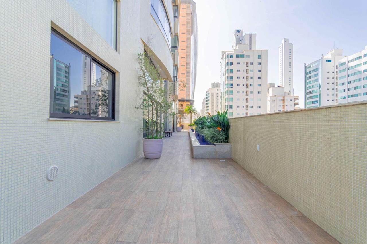 Apartamento no Edifício Merithamon em Balneário Camboriú - foto 16