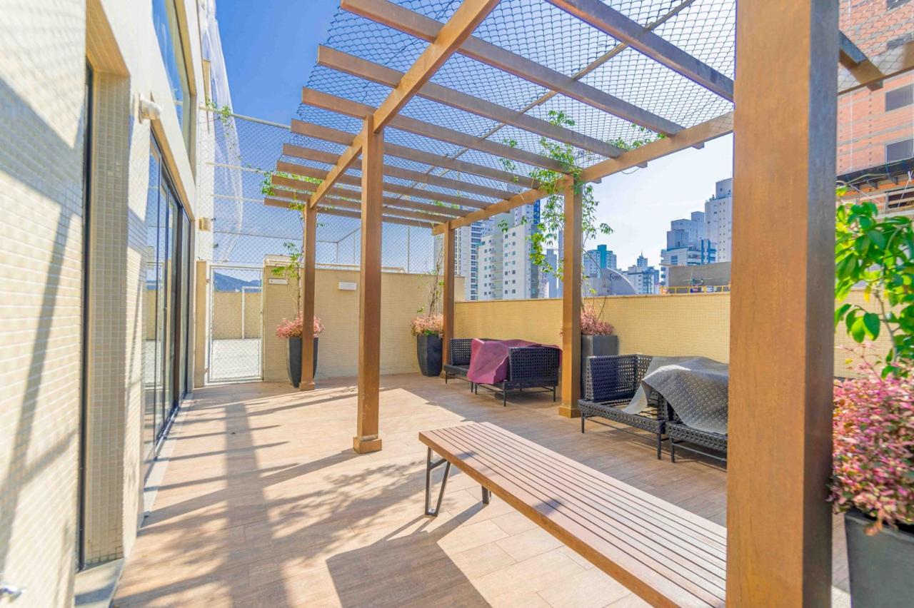 Apartamento no Edifício Merithamon em Balneário Camboriú - foto 19