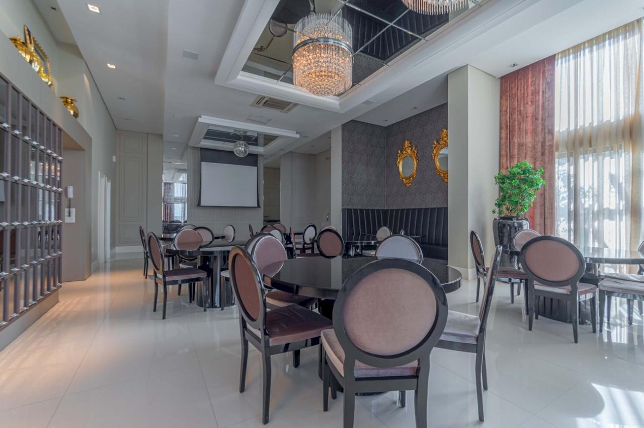 Apartamento no Edifício Merithamon em Balneário Camboriú - foto 23