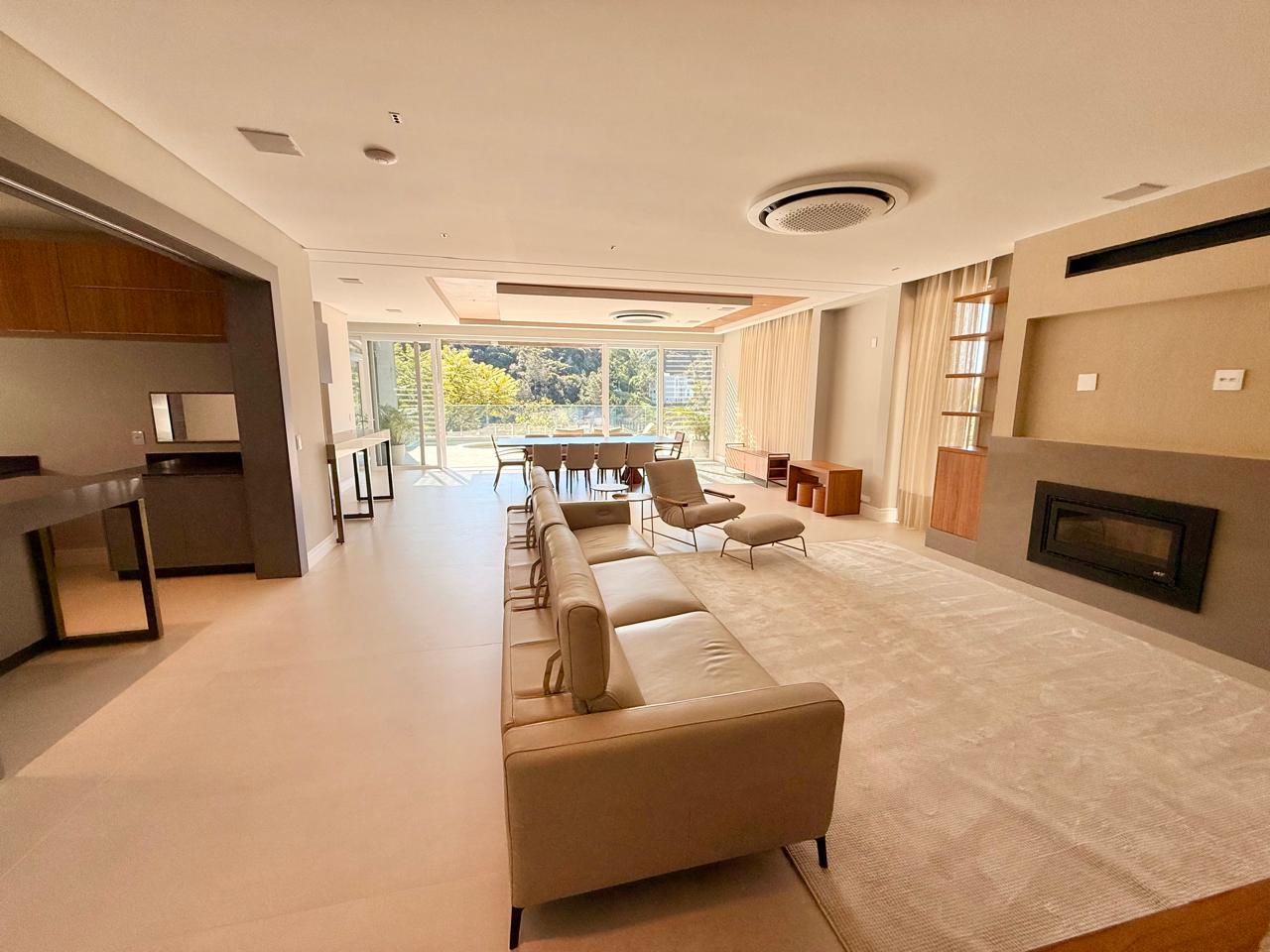 Casa no Condomínio Horizontal na Praia Brava - foto 4