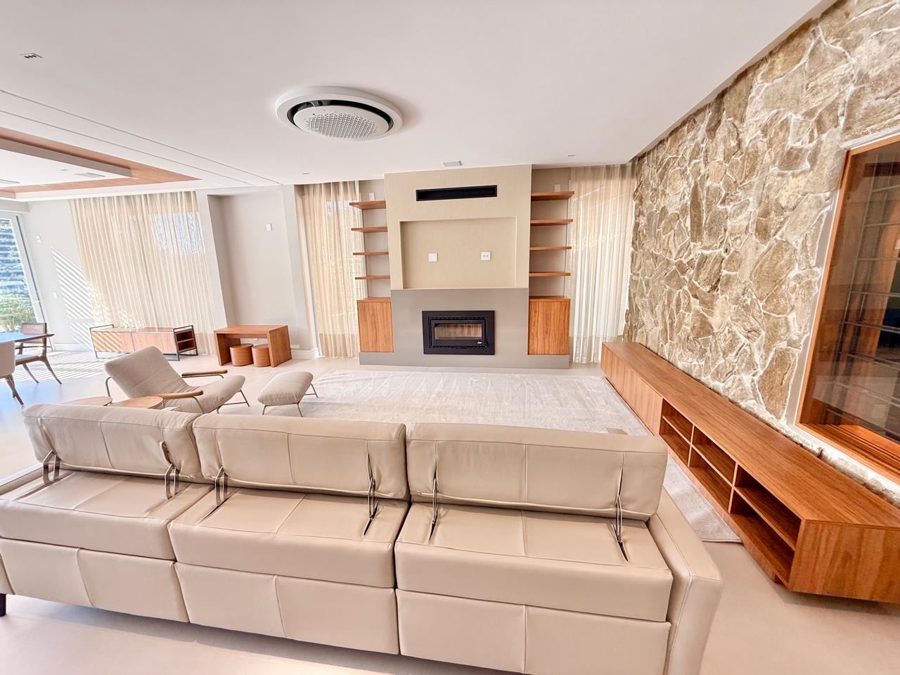 Casa no Condomínio Horizontal na Praia Brava - foto 5