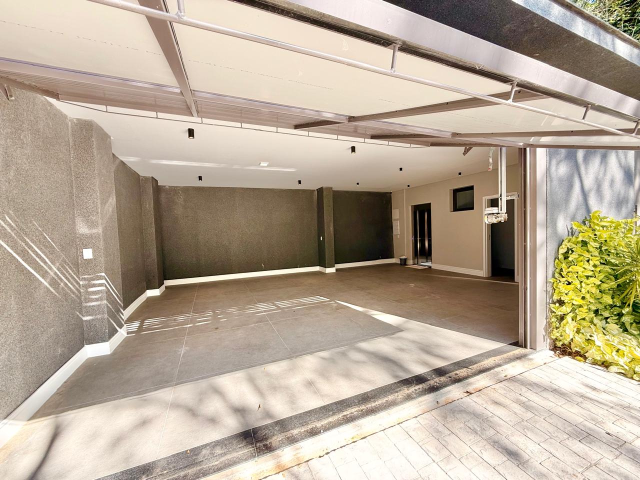 Casa no Condomínio Horizontal na Praia Brava - foto 10