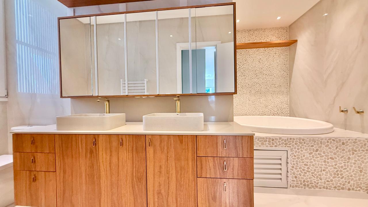 Casa no Condomínio Horizontal na Praia Brava - foto 25