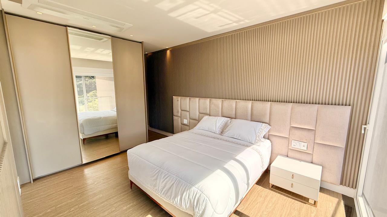 Casa no Condomínio Horizontal na Praia Brava - foto 28