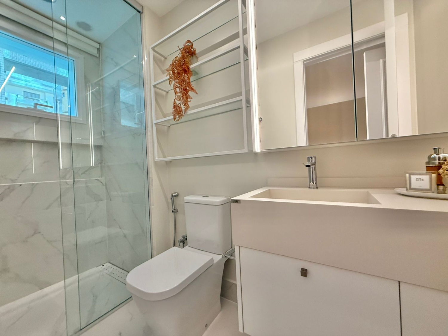 Apartamento no Ed. Boreal Tower na Barra Norte em Balneário Camboriú - foto 10
