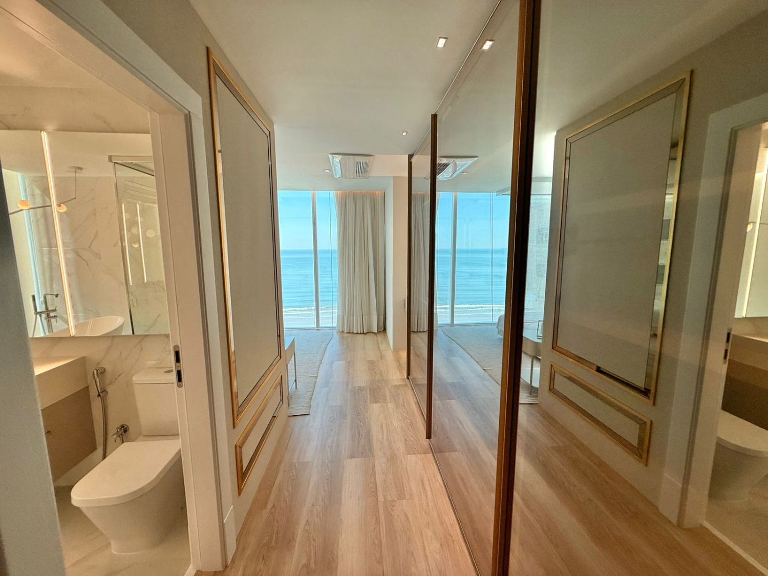 Apartamento no Ed. Boreal Tower na Barra Norte em Balneário Camboriú - foto 14