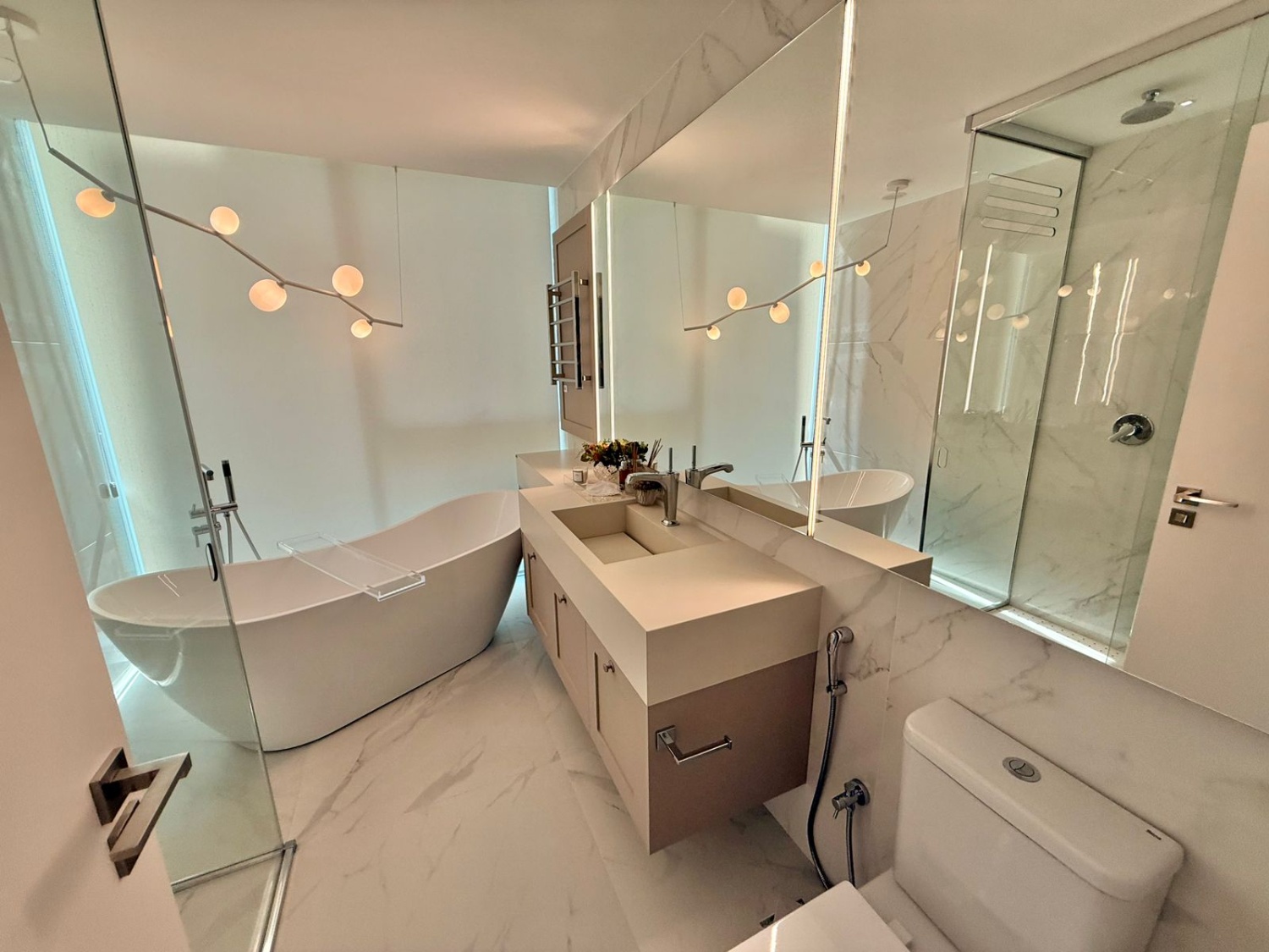 Apartamento no Ed. Boreal Tower na Barra Norte em Balneário Camboriú - foto 15