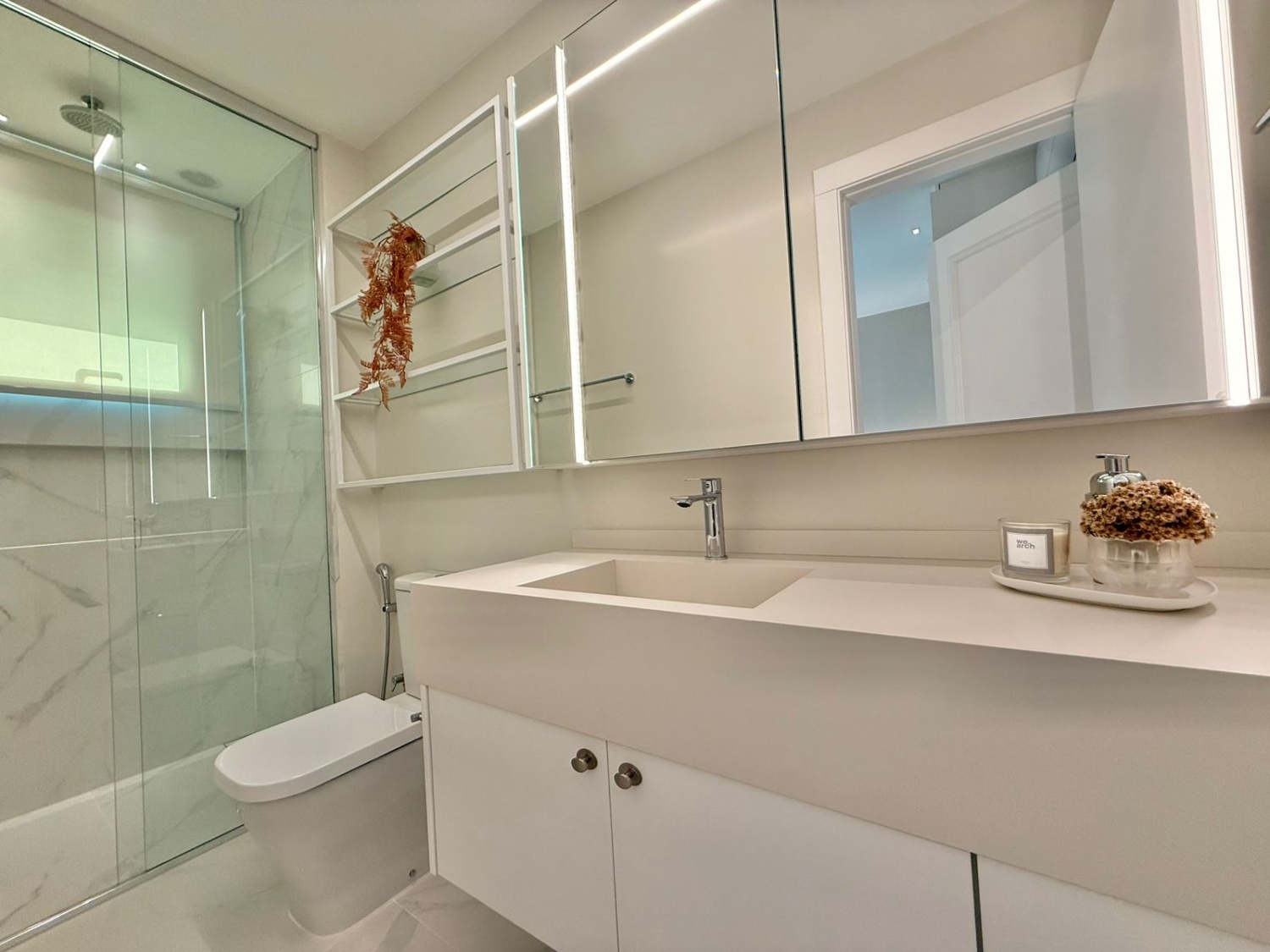 Apartamento no Ed. Boreal Tower na Barra Norte em Balneário Camboriú - foto 16