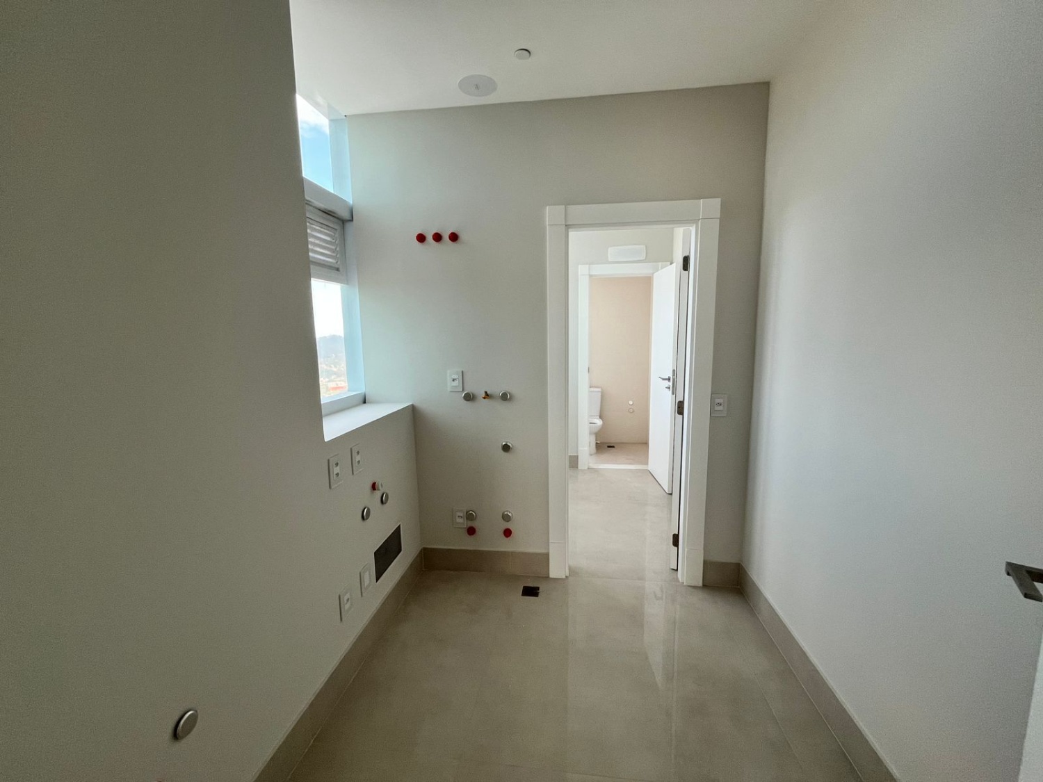 Apartamento no Ed. One Tower em Balneário Camboriú Decorado Frente Mar - foto 11