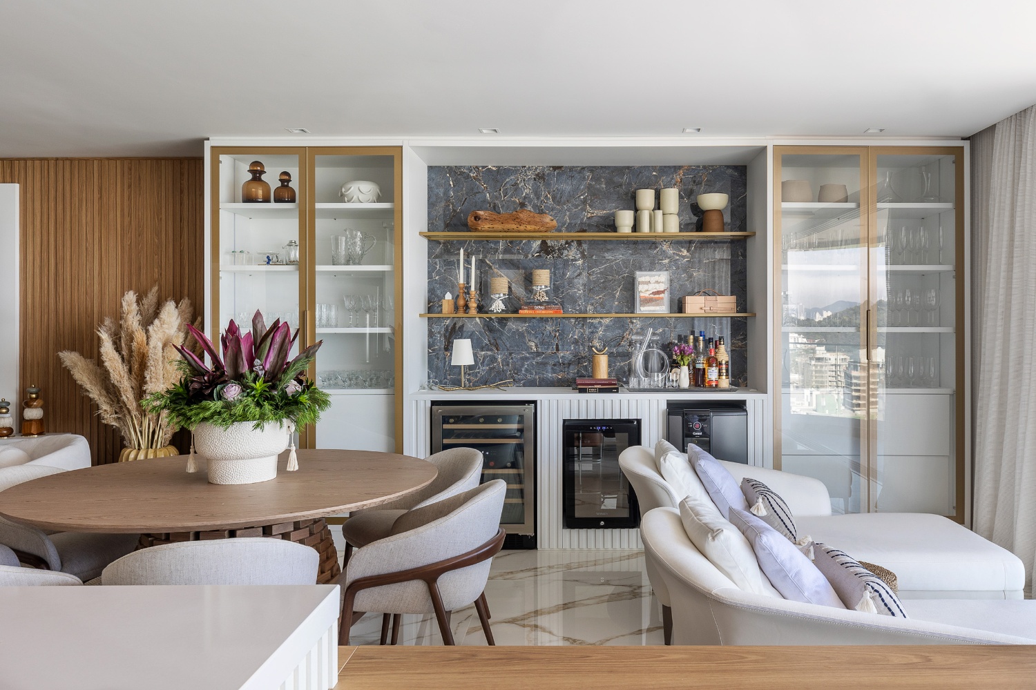 Apartamento no Edifício Le Blanc na Praia Brava - foto 12