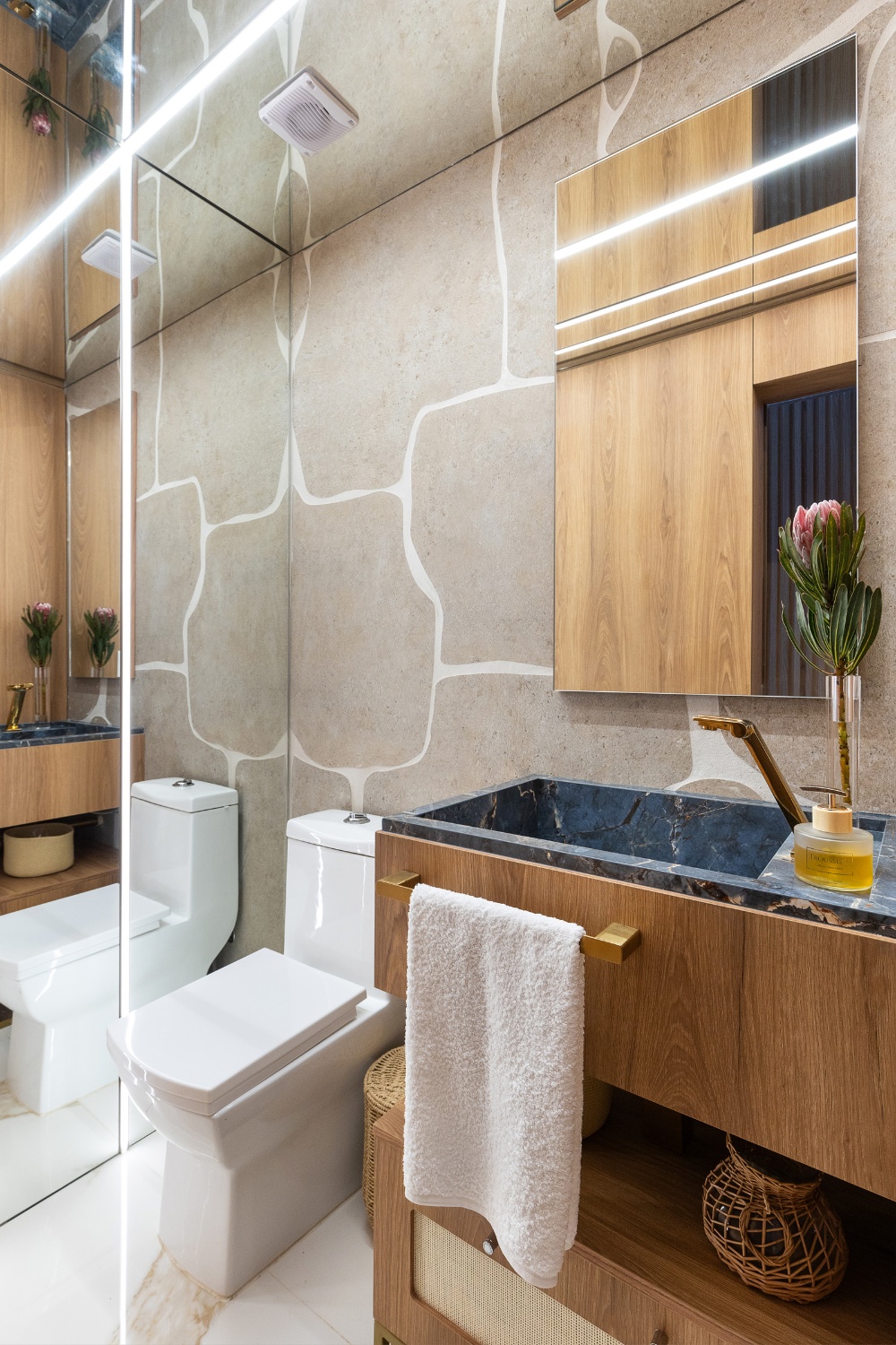 Apartamento no Edifício Le Blanc na Praia Brava - foto 13