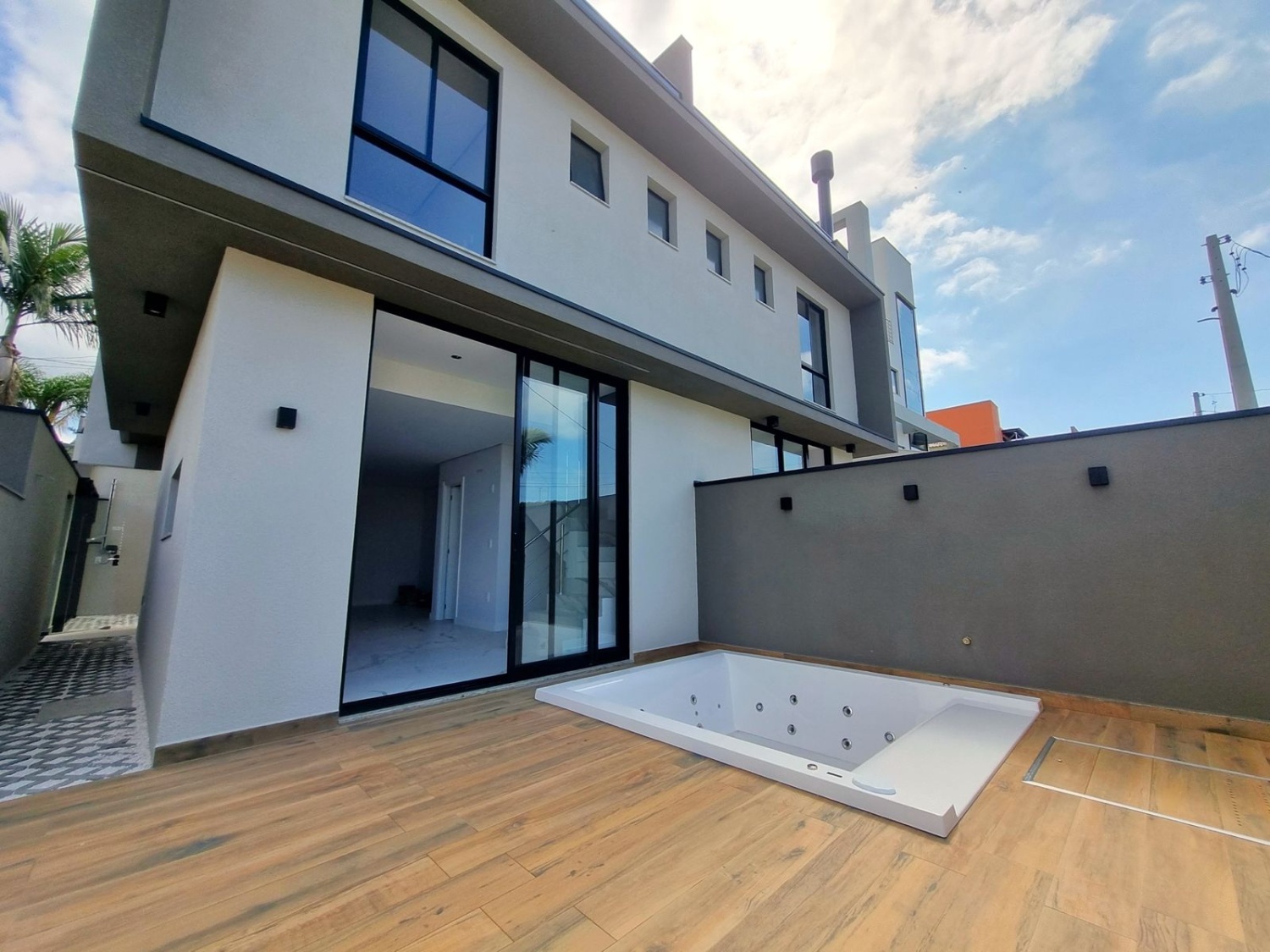 Casa Triplex na Barra Norte de Balneário Camboriú - foto 2