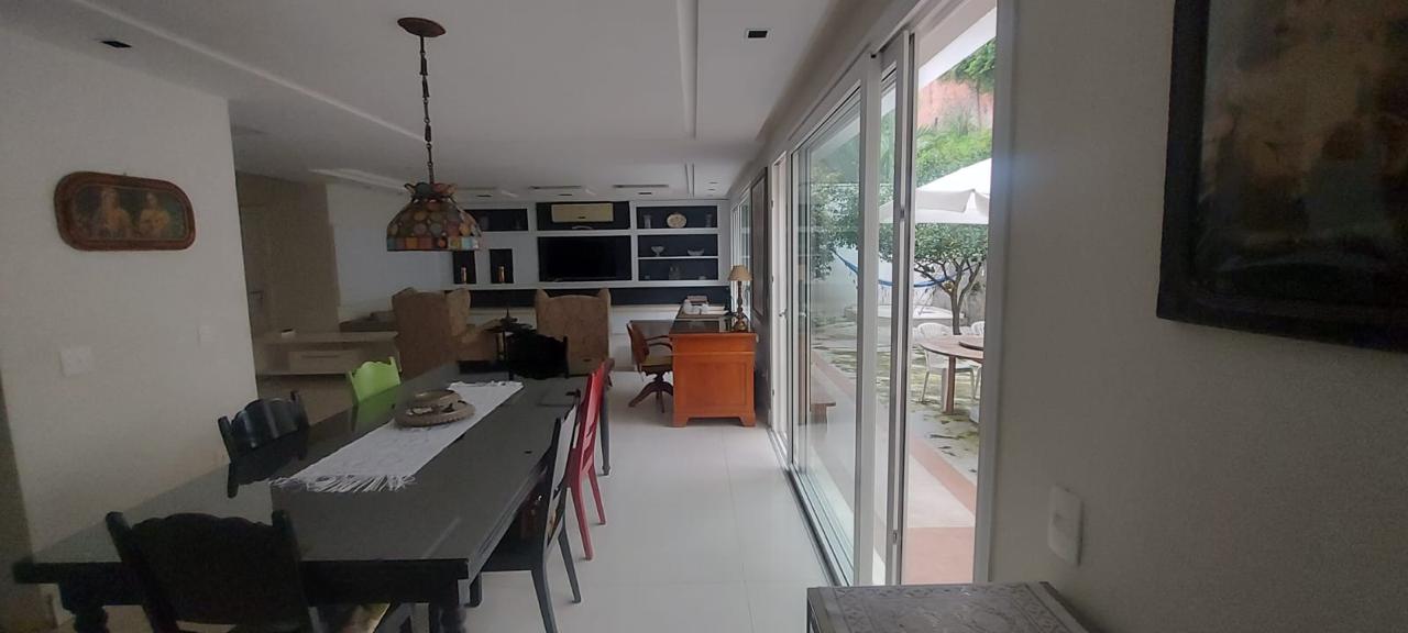 Casa na Praia dos Amores em Balneário Camboriú - foto 4