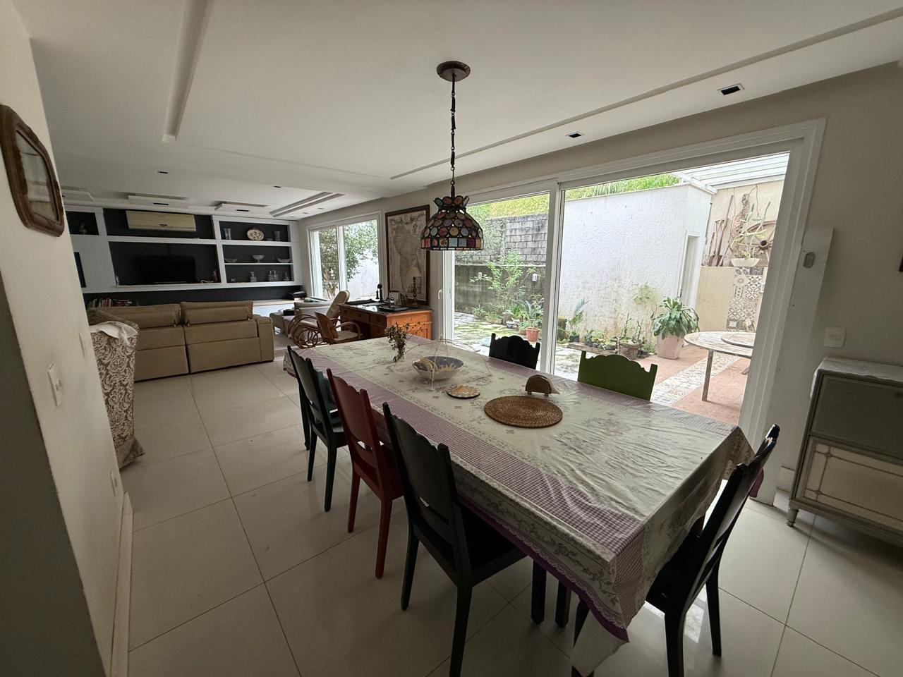 Casa na Praia dos Amores em Balneário Camboriú - foto 5