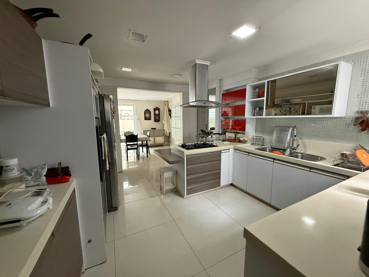Casa na Praia dos Amores em Balneário Camboriú - foto 6