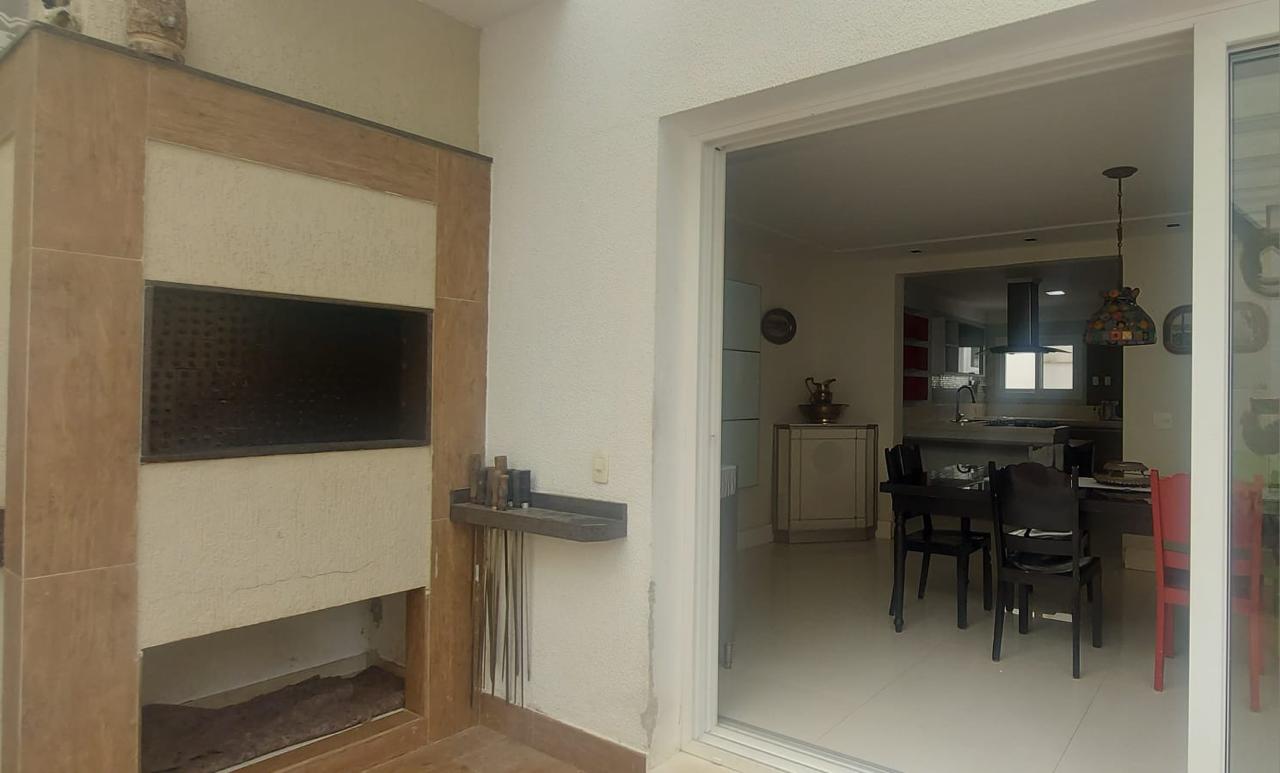 Casa na Praia dos Amores em Balneário Camboriú - foto 10