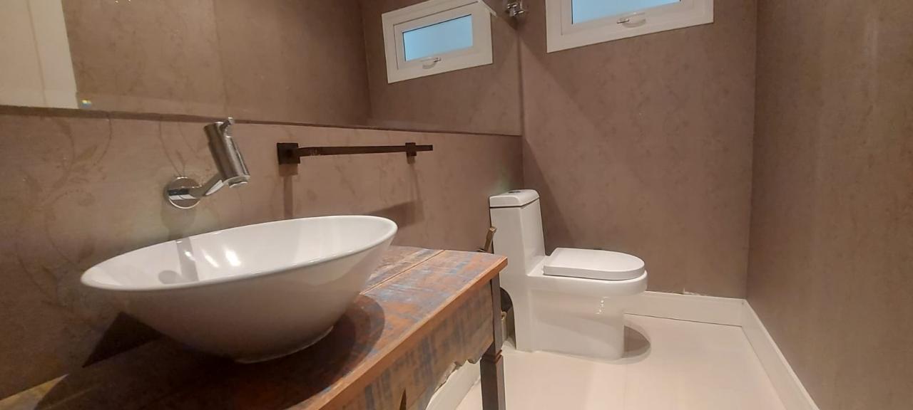 Casa na Praia dos Amores em Balneário Camboriú - foto 12
