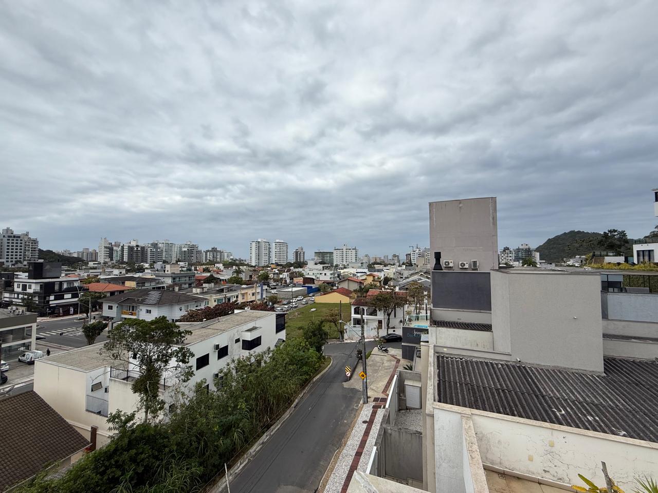 Casa na Praia dos Amores em Balneário Camboriú - foto 17