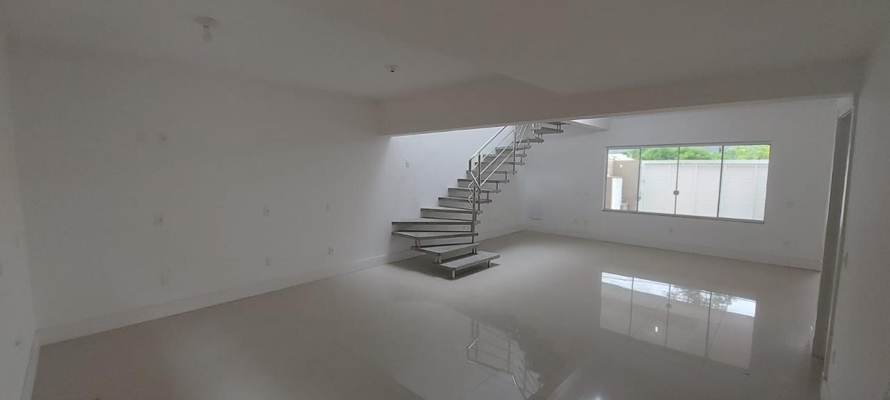 Casa na Praia dos Amores em Balneário Camboriú - foto 5