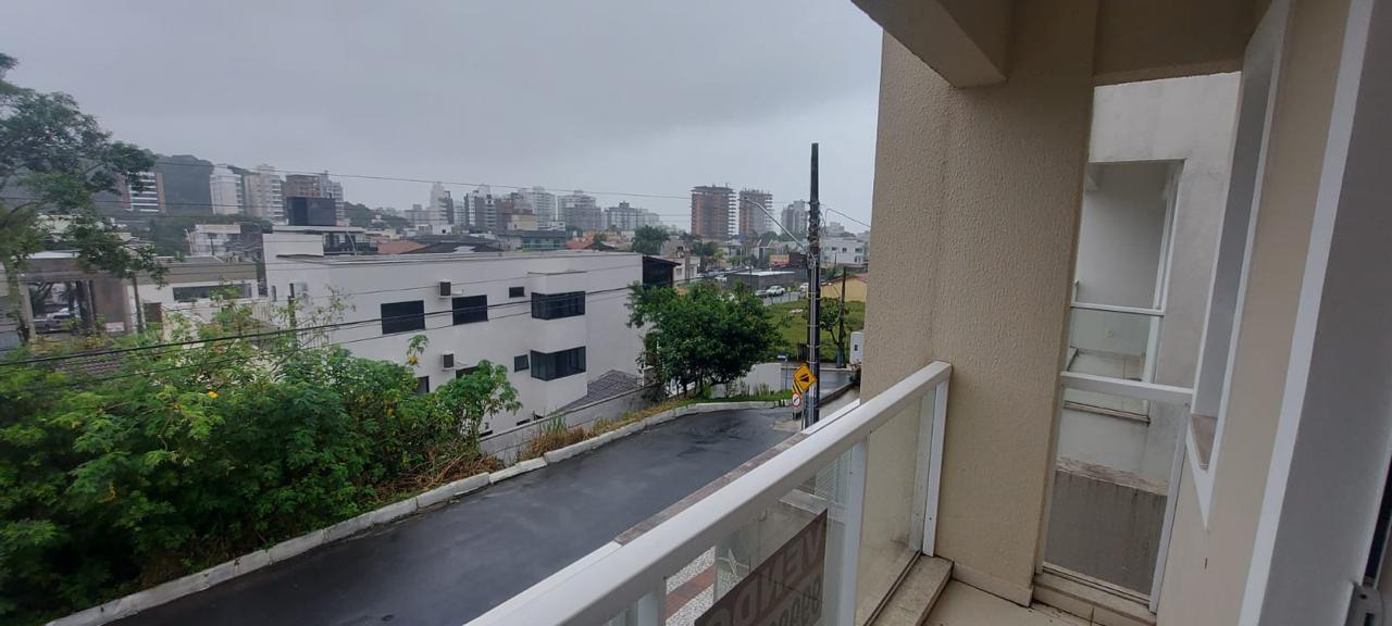 Casa na Praia dos Amores em Balneário Camboriú - foto 9