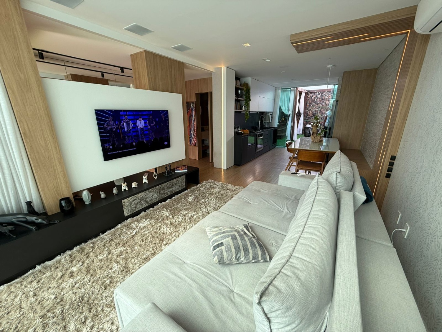 Casa Triplex na Praia dos Amores em Balneário Camboriú - foto 3