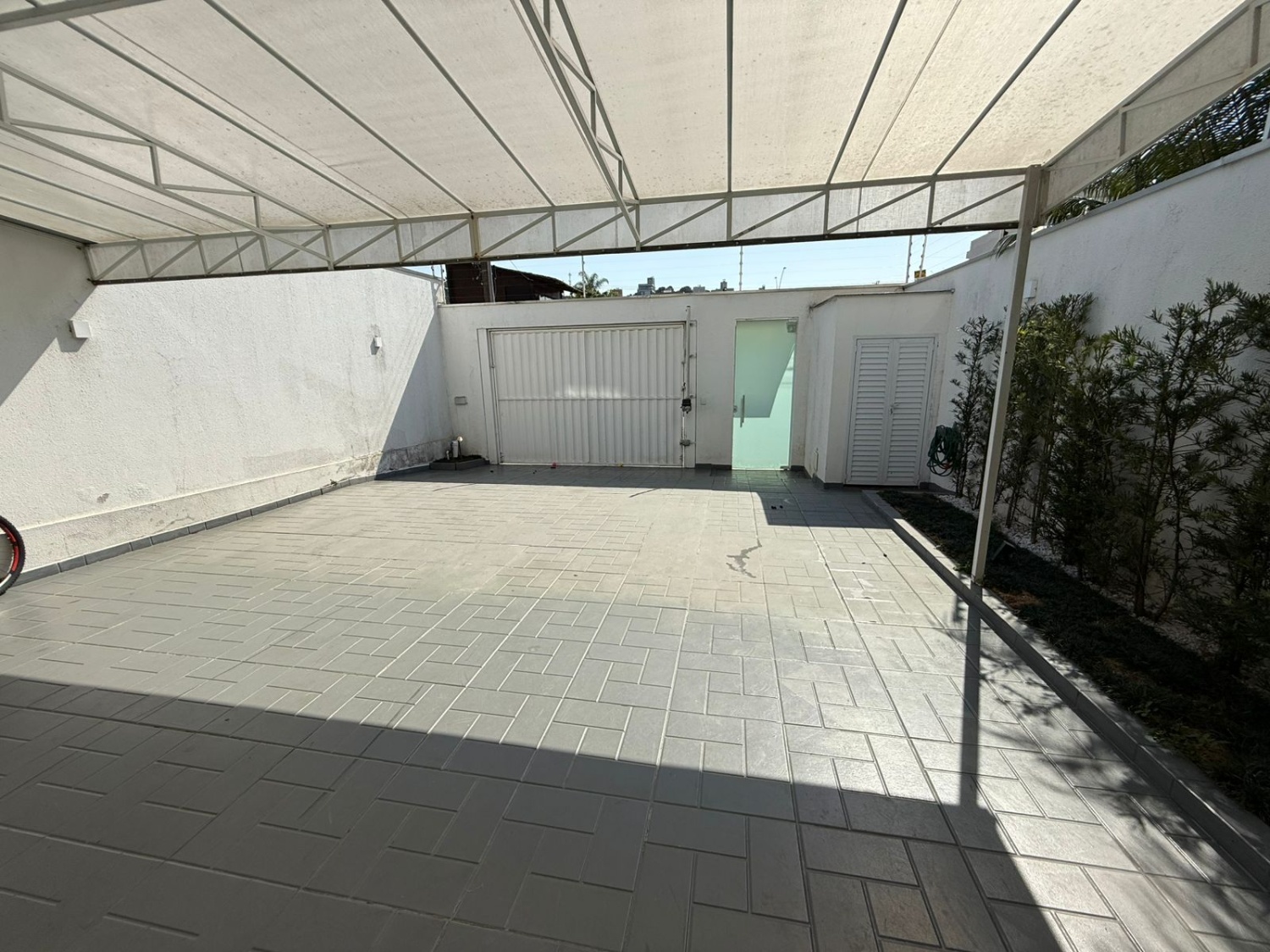 Casa Triplex na Praia dos Amores em Balneário Camboriú - foto 11