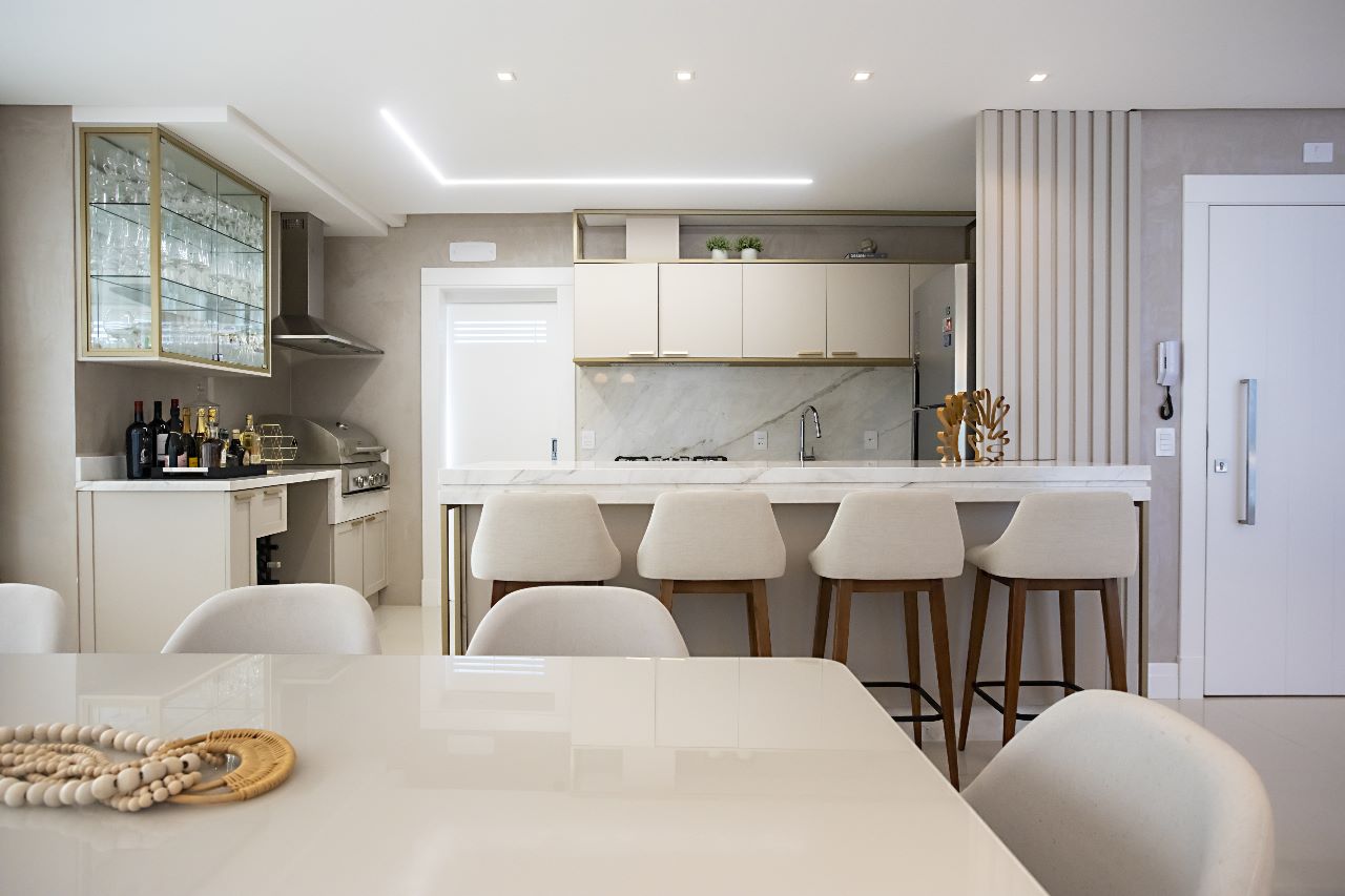 Apartamento no Edifício Eleganza Tower em Balneário Camboriú - foto 8