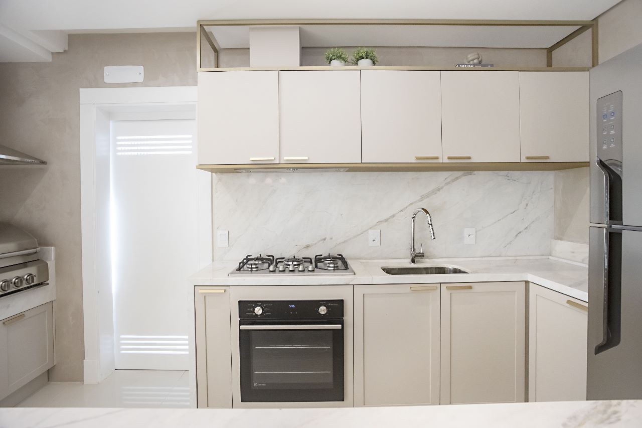 Apartamento no Edifício Eleganza Tower em Balneário Camboriú - foto 13