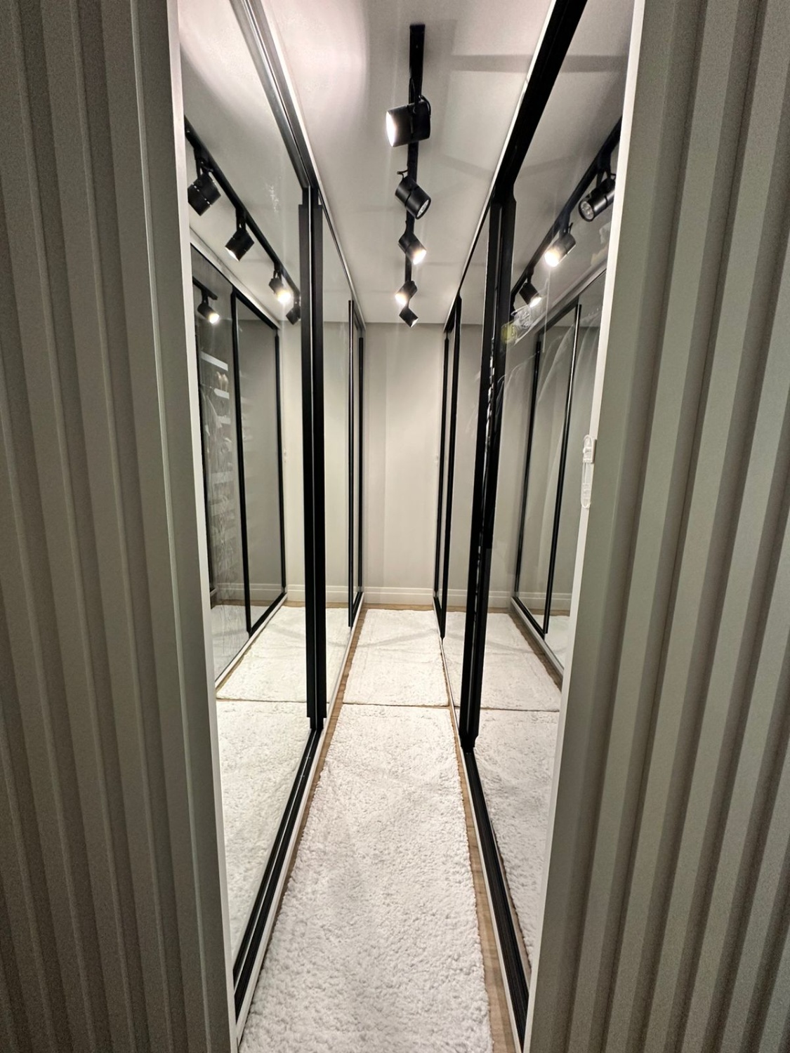 Apartamento no Edifício Eleganza Tower em Balneário Camboriú - foto 15