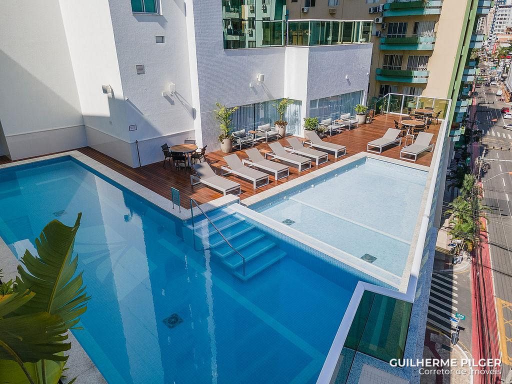 Apartamento no Edifício Eleganza Tower em Balneário Camboriú - foto 40