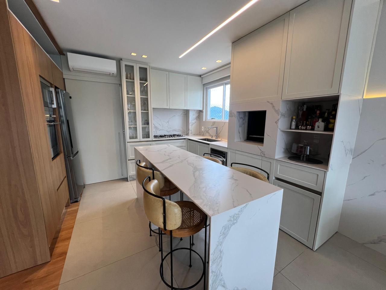 Apartamento no Edifício Montpelier em Balneário Camboriú - foto 6