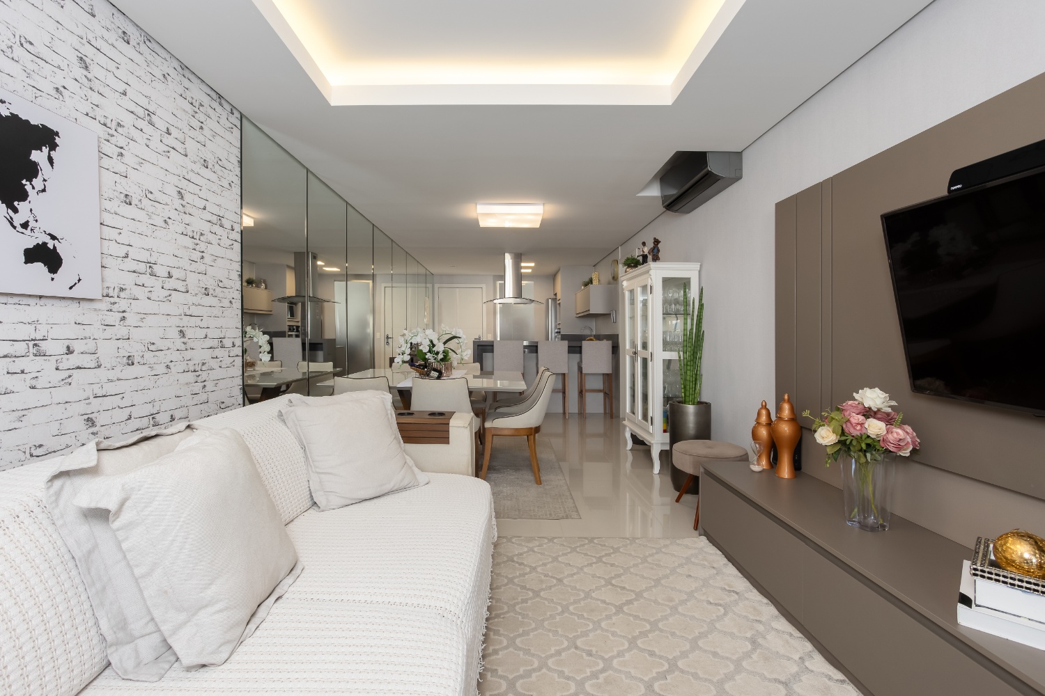 Apartamento no Edifício Amores da Brava na Praia Brava em Itajaí