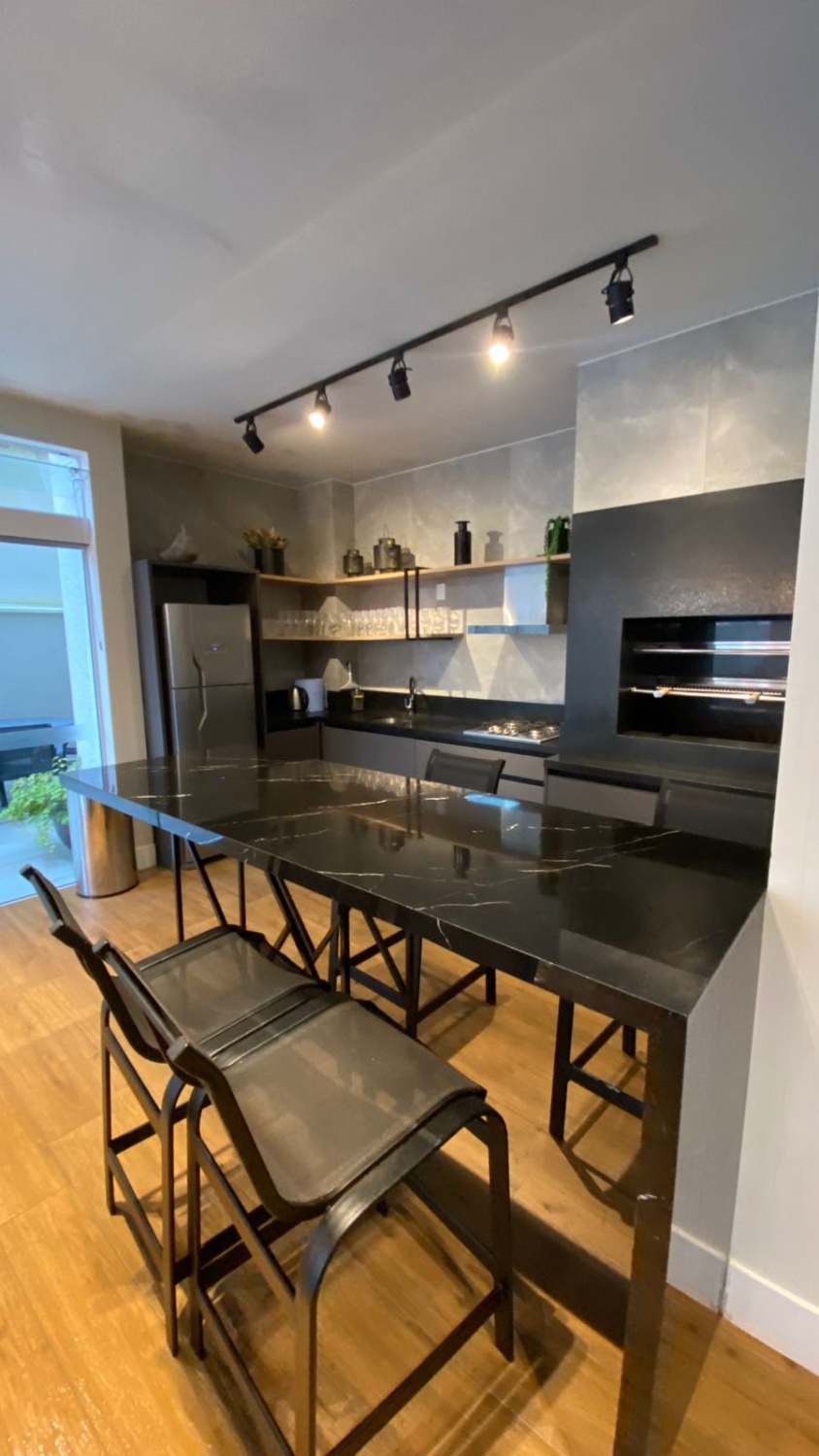 Apartamento no Edifício Porto Vila em Itapema - foto 23