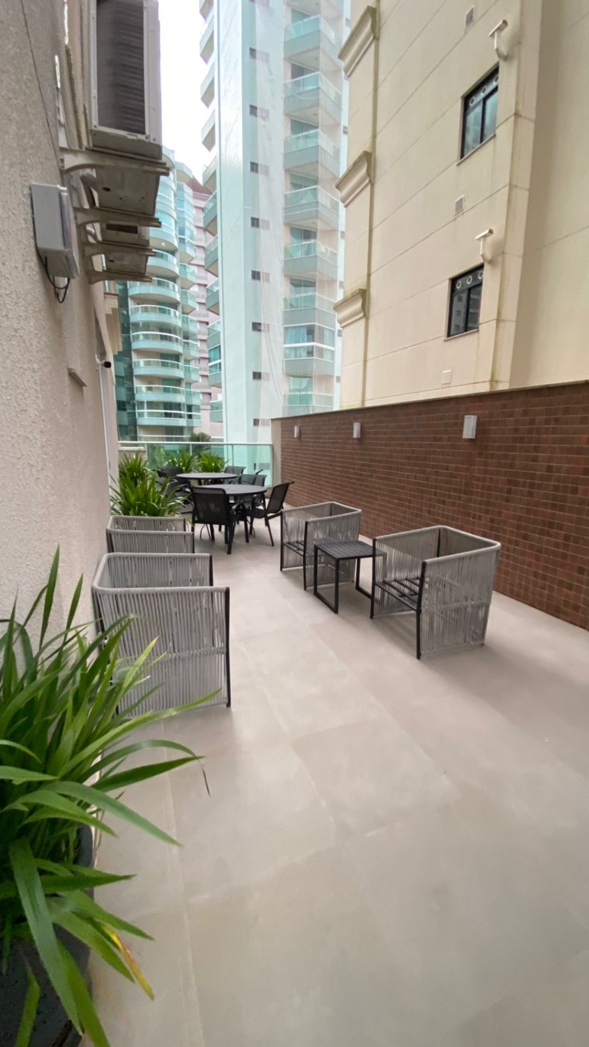 Apartamento no Edifício Porto Vila em Itapema - foto 26