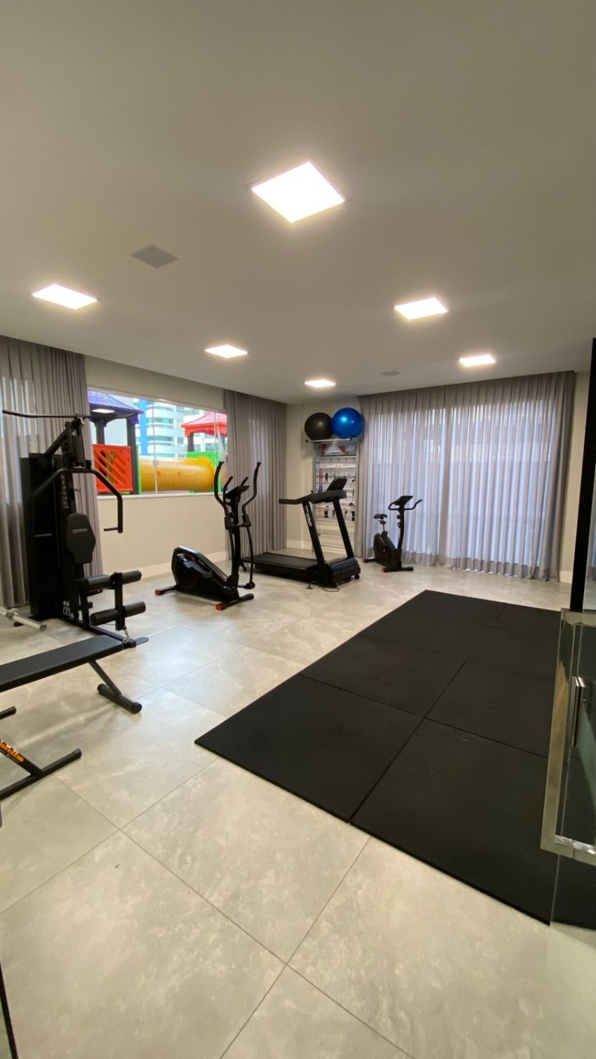 Apartamento no Edifício Porto Vila em Itapema - foto 27