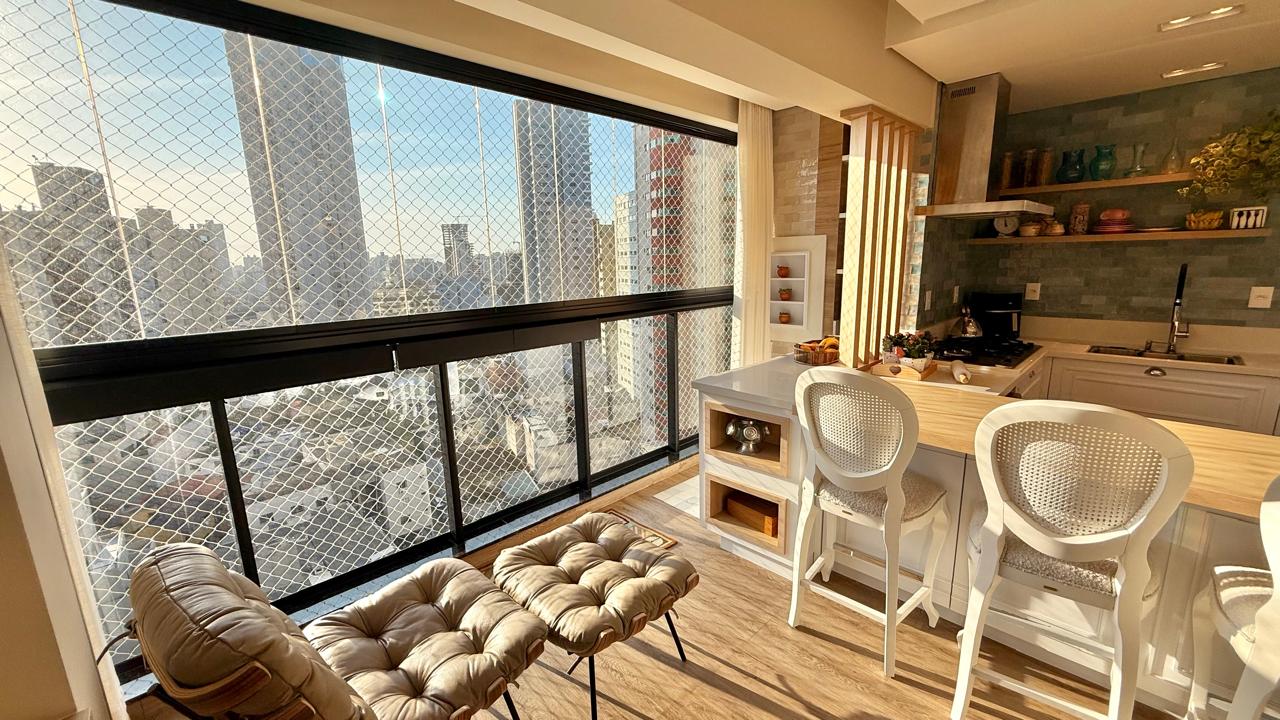 Apartamento Duplex no Edifício Tivoli Plaza em Praia Brava - foto 2