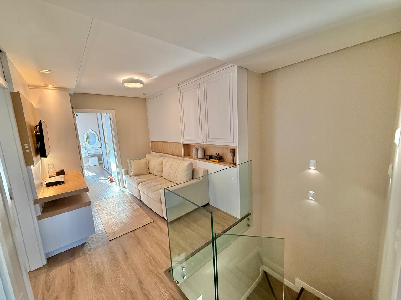 Apartamento Duplex no Edifício Tivoli Plaza em Praia Brava - foto 13