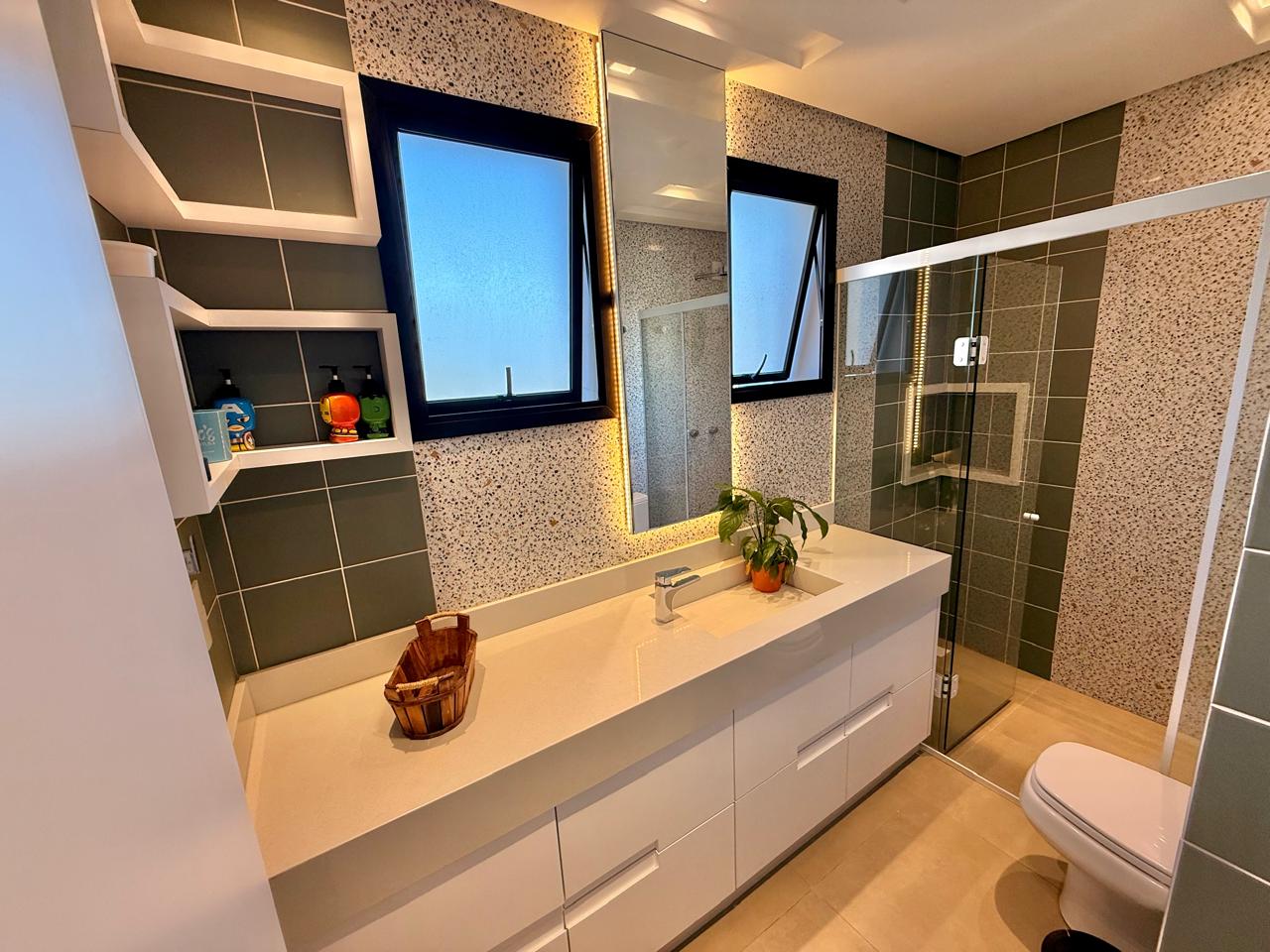 Apartamento Duplex no Edifício Tivoli Plaza em Praia Brava - foto 19