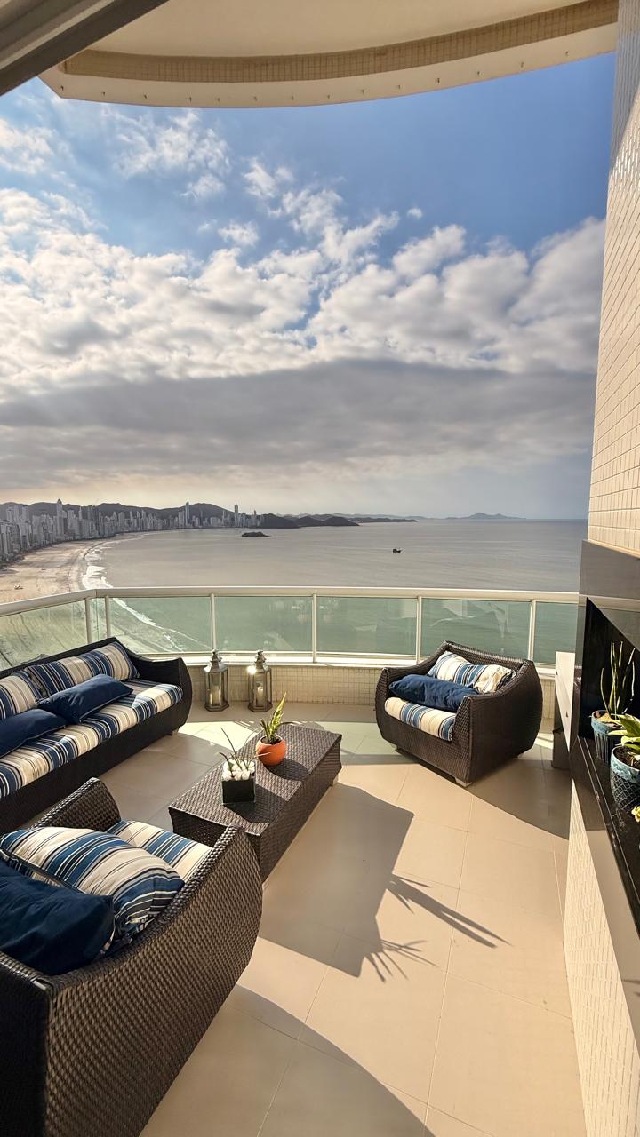 Apartamento no Edifício Renaissance em Balneário Camboriú - foto 2