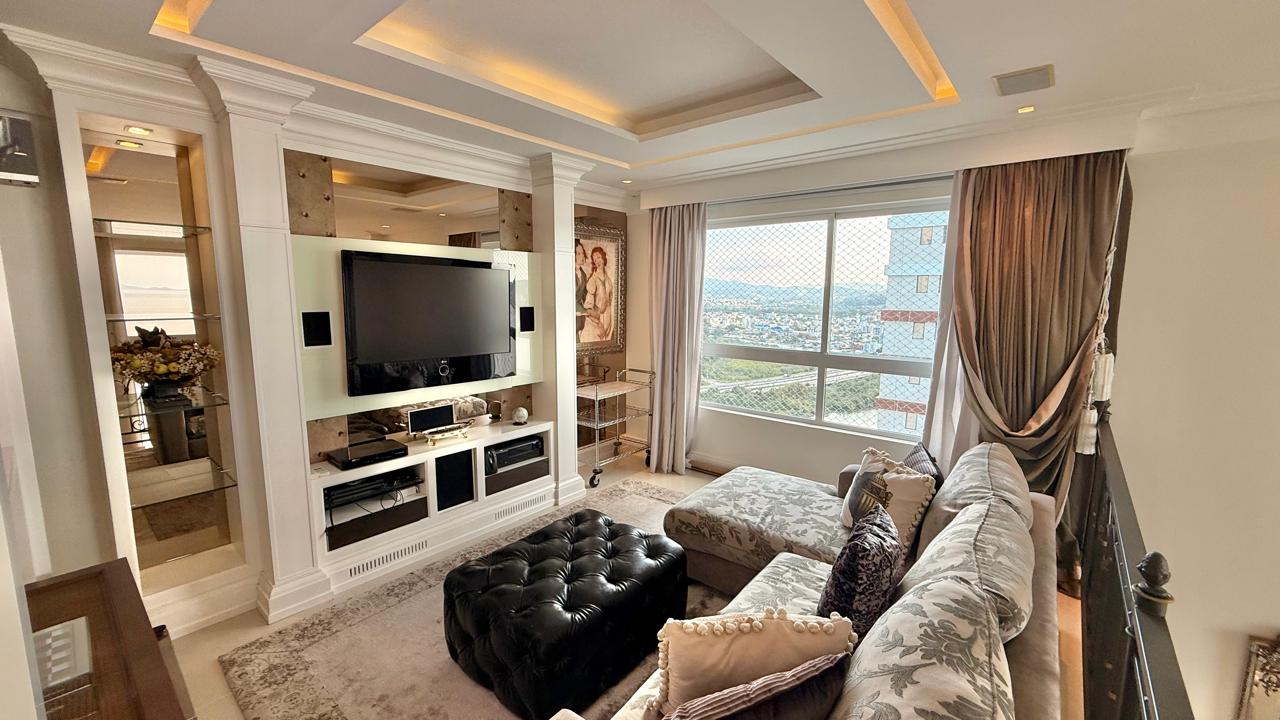 Apartamento no Edifício Renaissance em Balneário Camboriú - foto 7