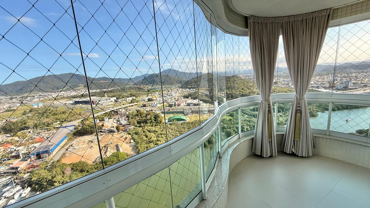 Apartamento no Edifício Renaissance em Balneário Camboriú - foto 15