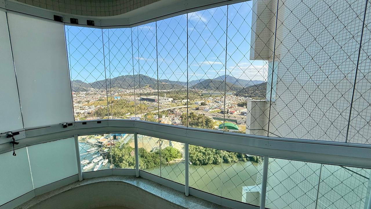 Apartamento no Edifício Renaissance em Balneário Camboriú - foto 16