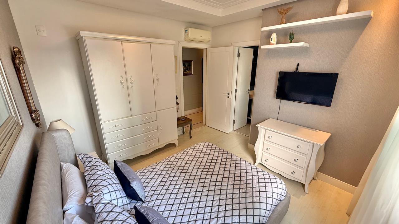 Apartamento no Edifício Renaissance em Balneário Camboriú - foto 24