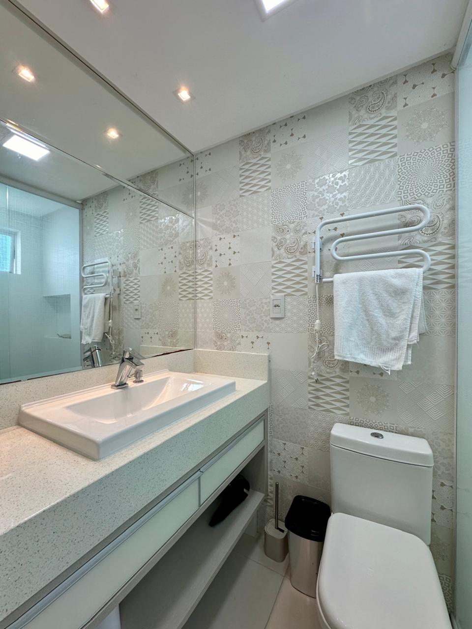 Apartamento no Edifício Number One em Balneário Camboriú - foto 7
