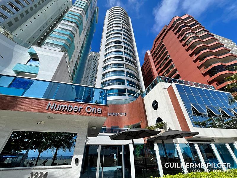 Apartamento no Edifício Number One em Balneário Camboriú - foto 12