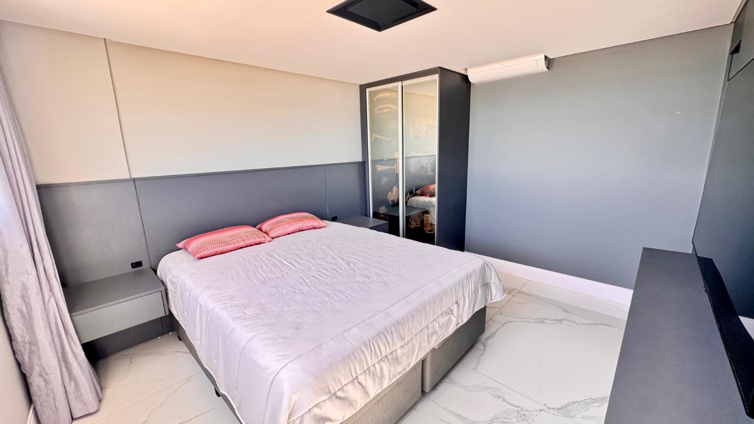 Apartamento no Edifício Lady em Balneário Camboriú - foto 12