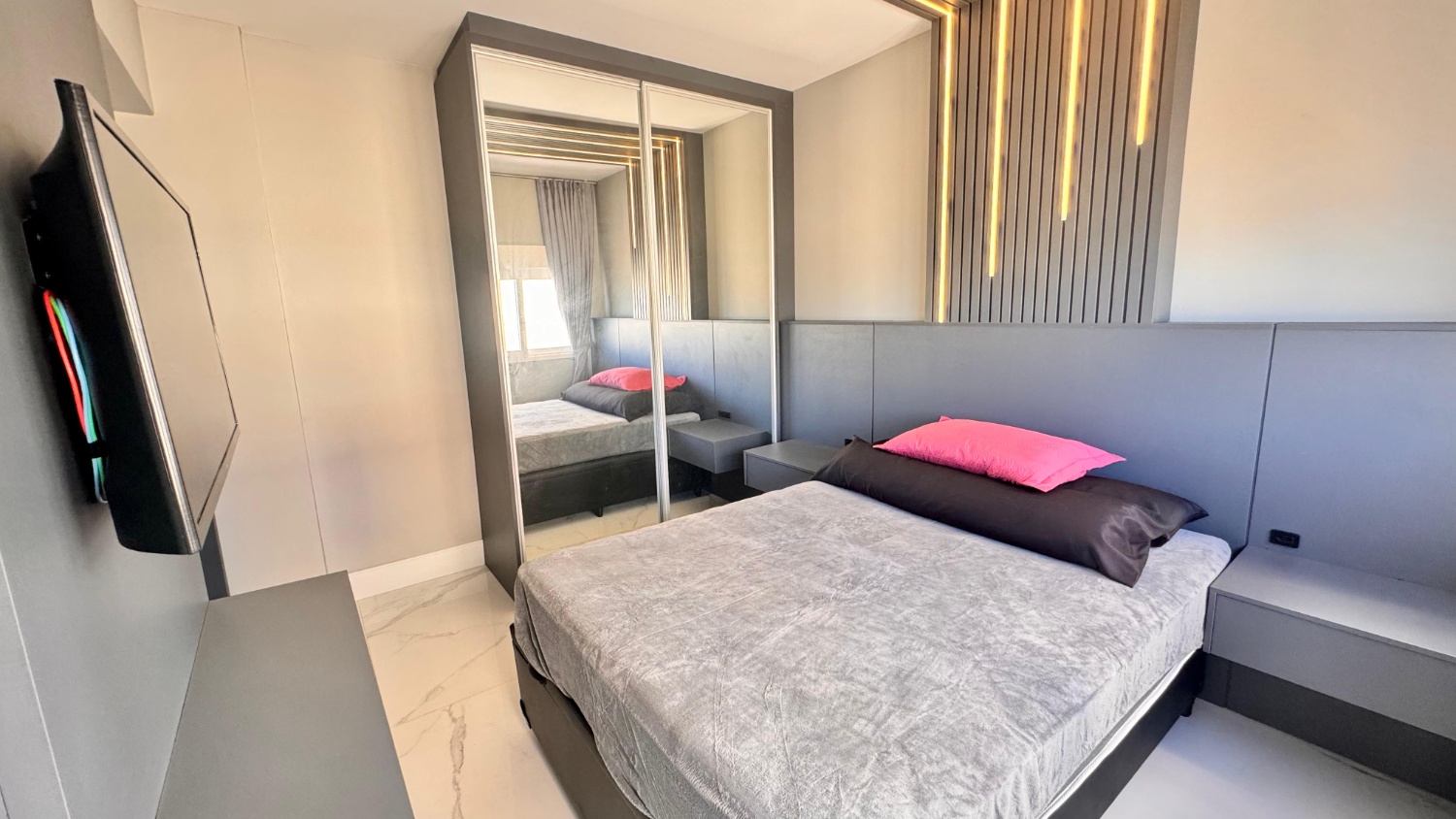 Apartamento no Edifício Lady em Balneário Camboriú - foto 18