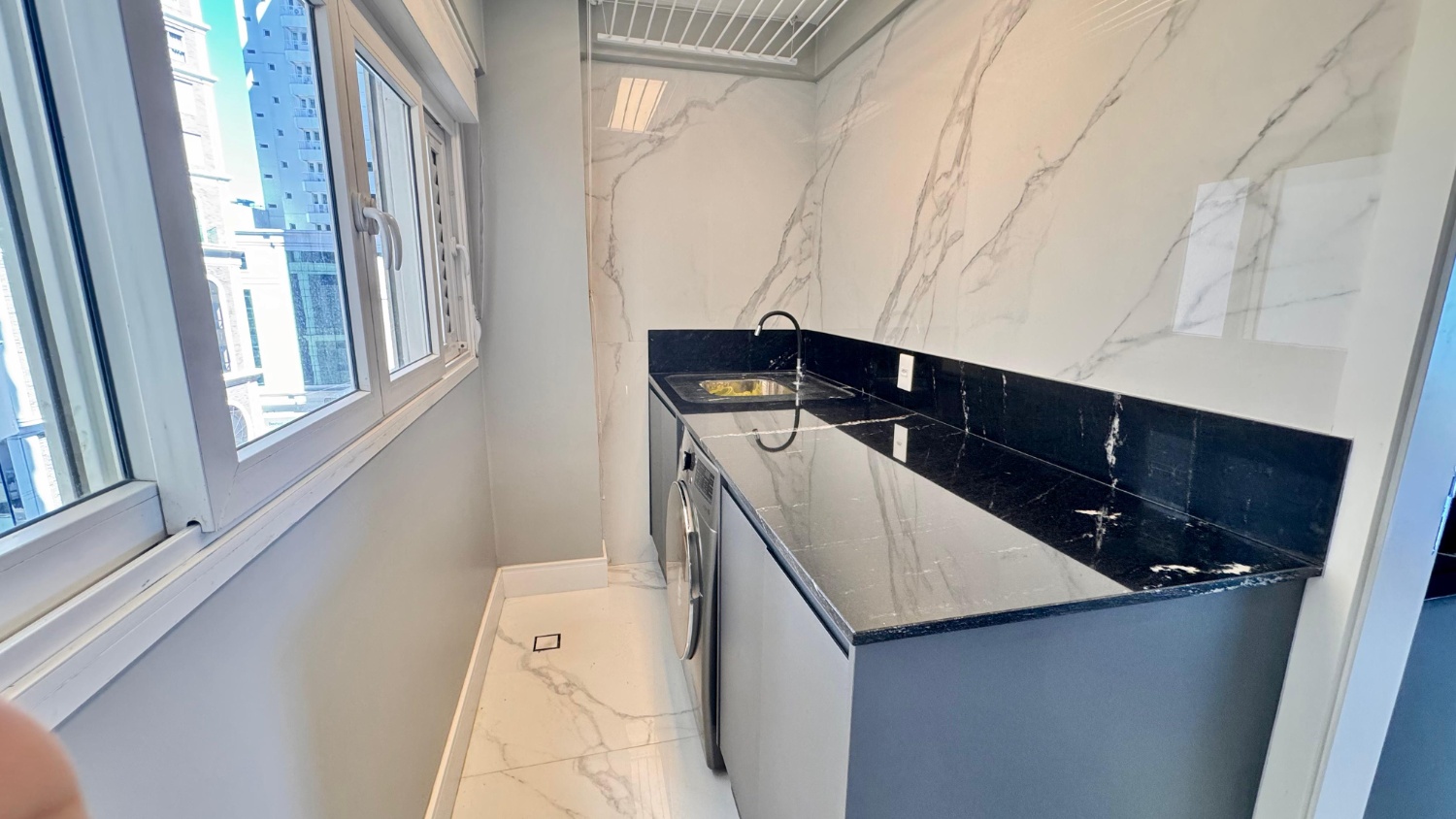 Apartamento no Edifício Lady em Balneário Camboriú - foto 21