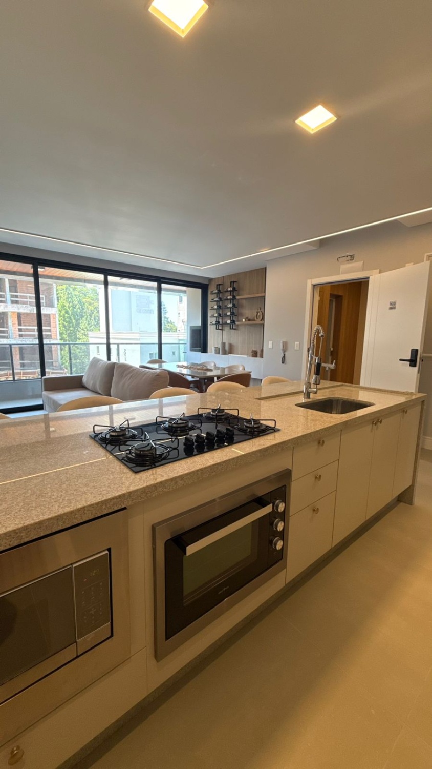 Apartamento no Edifício Dusseldorf na Praia Brava - foto 7