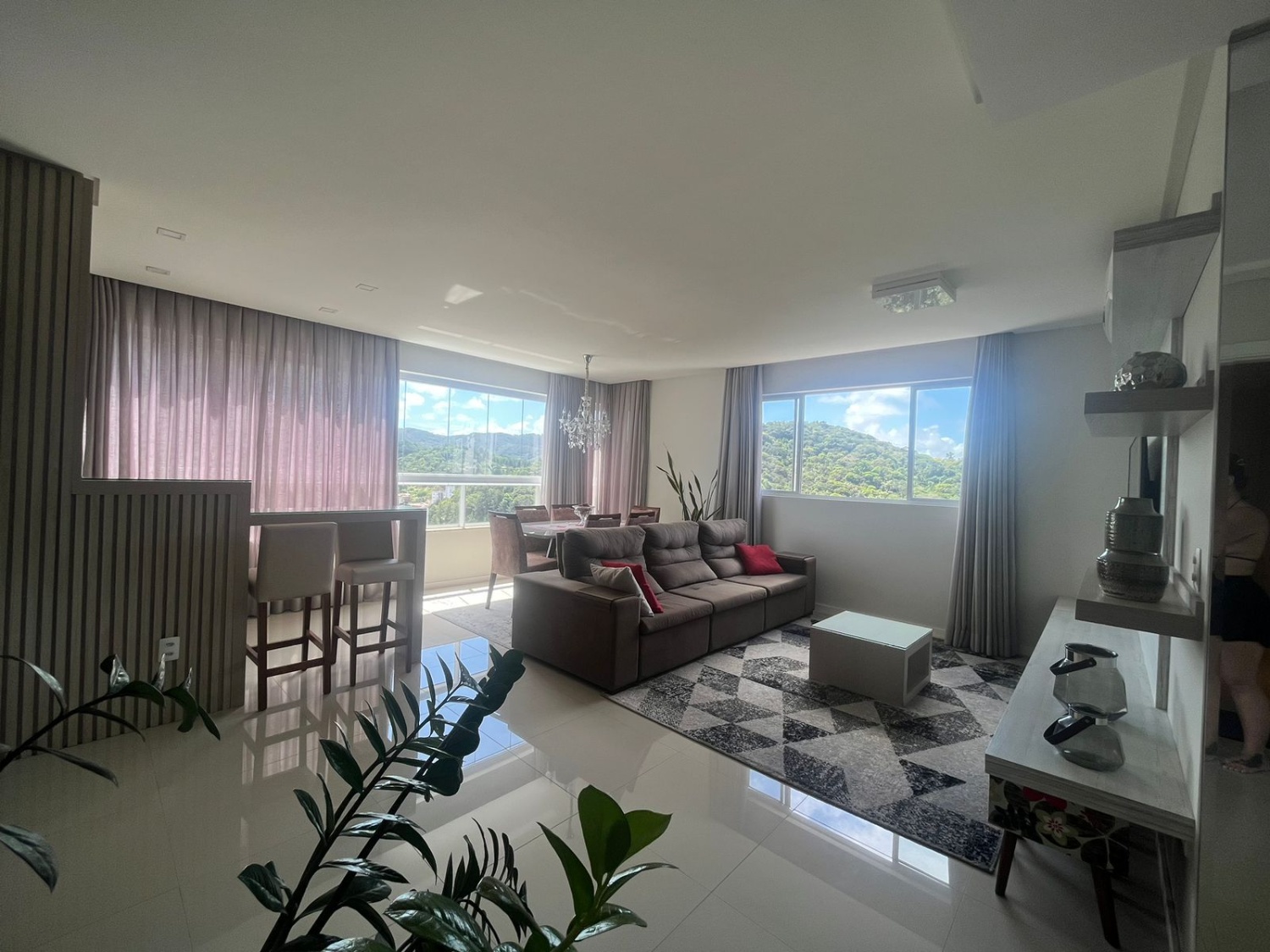 Apartamento Ed. Farol Ponta do Mel em Balneário Camboriú